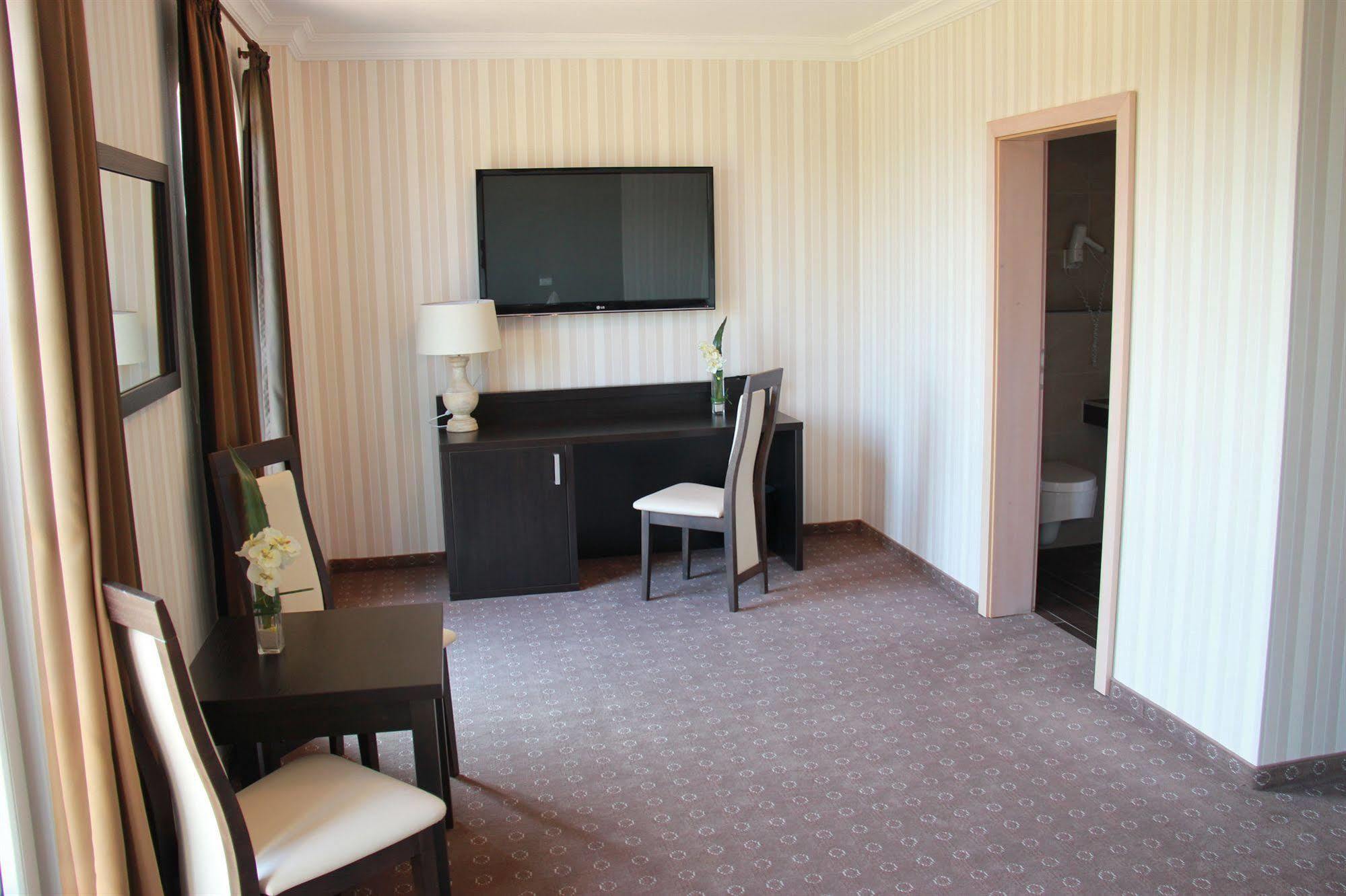 Waldhotel Marienheide ภายนอก รูปภาพ
