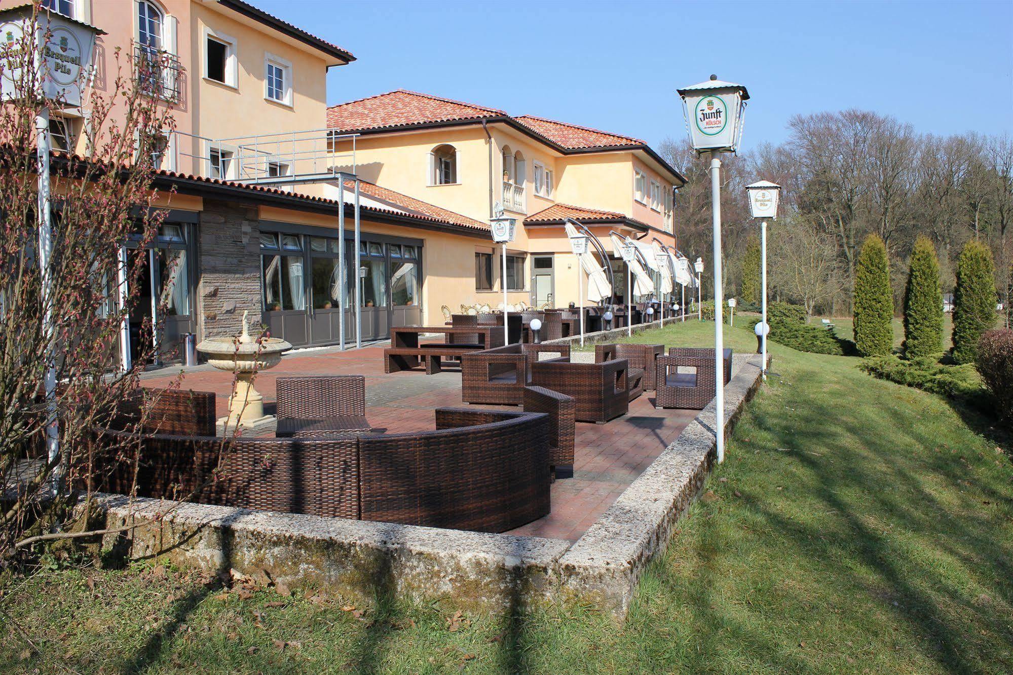 Waldhotel Marienheide ภายนอก รูปภาพ
